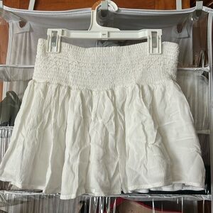FOREVER 21 Elegant White Smocked Women's Skirt